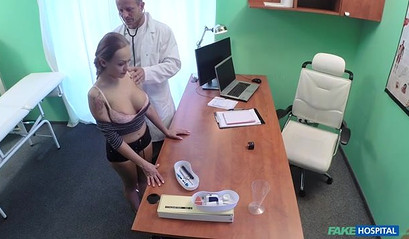 Видео у ГиНеКоЛоГа, осмотр на кресле на приеме у гинеколога в HD